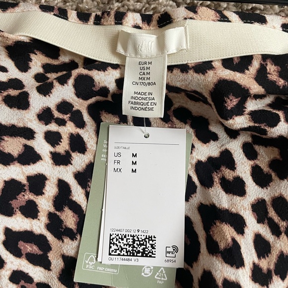 H&M Animal Print Maxi Skirt - Picture 4 of 5